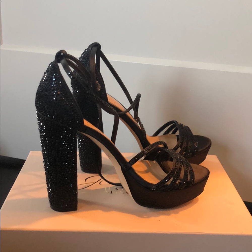 Badgley Mishka Jewel black Satin Pumps
